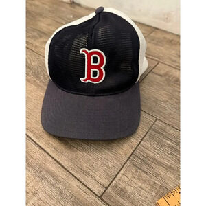 Yupoong The Classics Boston RED SOX MLB Mesh Trucker Baseball Cap